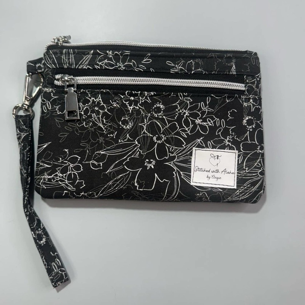 Floral White on Black Wristlet Purse Handmade - Picture 2 of 9